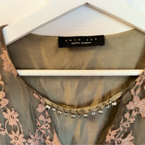 Italian lace dusty pink over grey dress - Picture 2 of 3